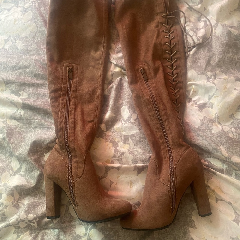 Top Moda Heel Boots - Picture 4 of 6